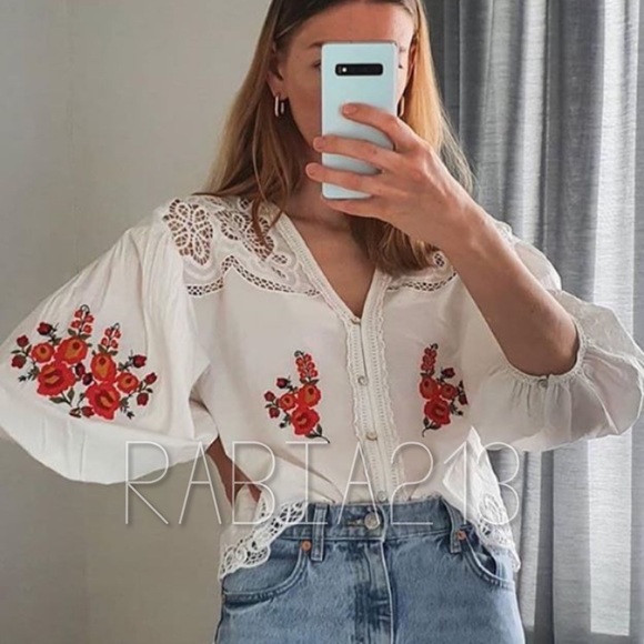 Arantza Embroidered Top
